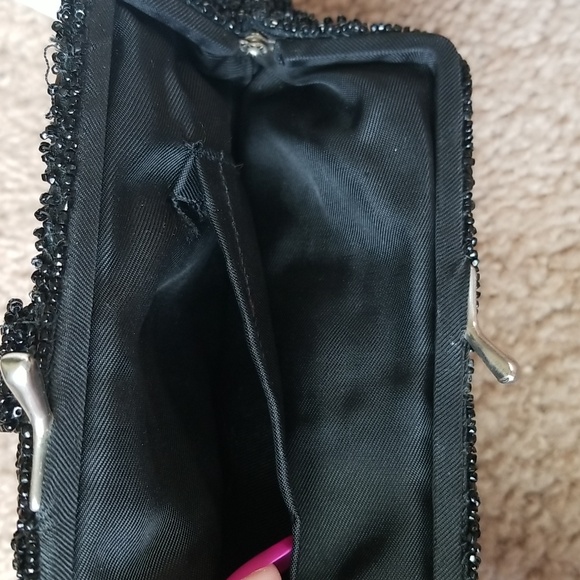 Vintage Black Beaded and Floral Embroidered Clutch Wrislet Purse - Picture 7 of 12